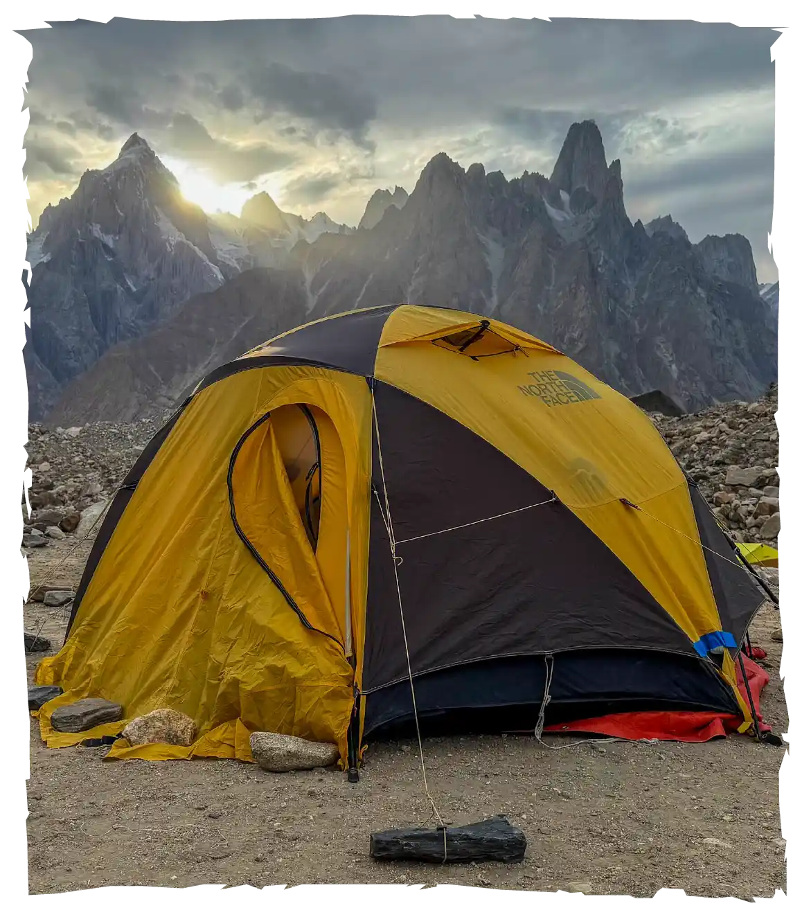 Karakoram trekking K2